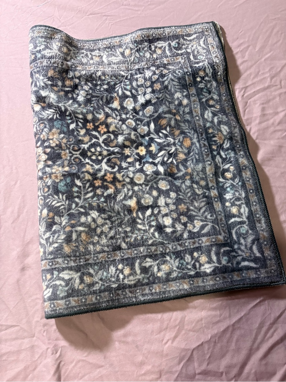 Floral Pattern rug